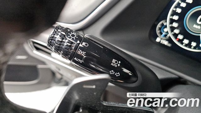 Hyundai Sonata 2022 — photo 28