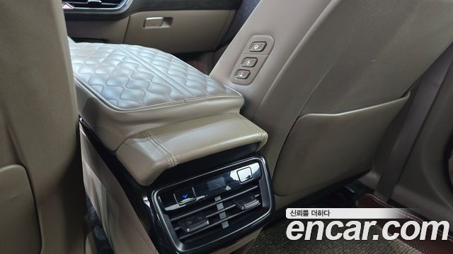 Kia K8 2022 — photo 29