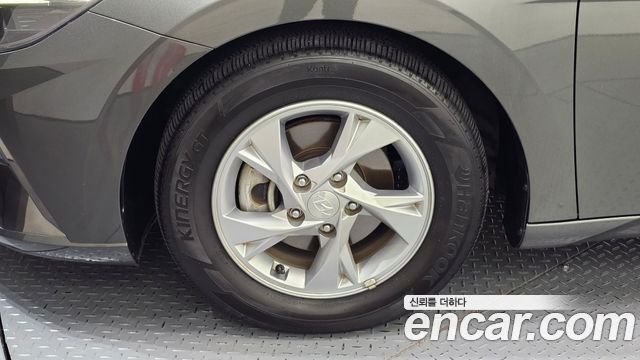 Hyundai AVANTE 2021 — photo 5