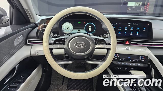 Hyundai AVANTE 2021 — photo 19