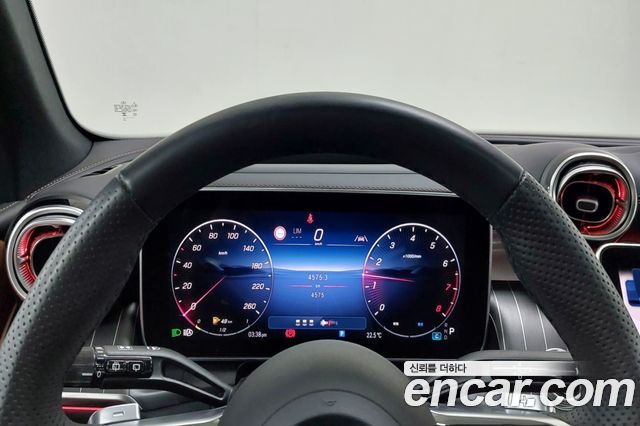 Mercedes-Benz GLC-Class 2026 — photo 8
