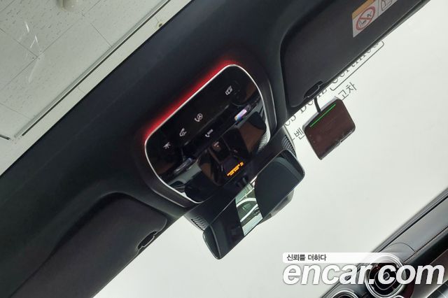 Mercedes-Benz GLC-Class 2026 — photo 13