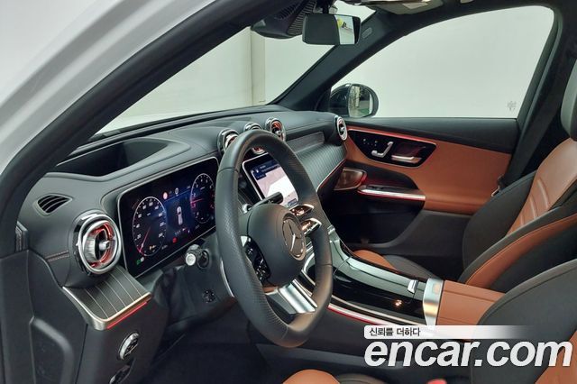 Mercedes-Benz GLC-Class 2026 — photo 14