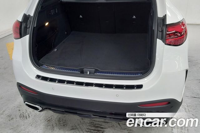 Mercedes-Benz GLC-Class 2026 — photo 15