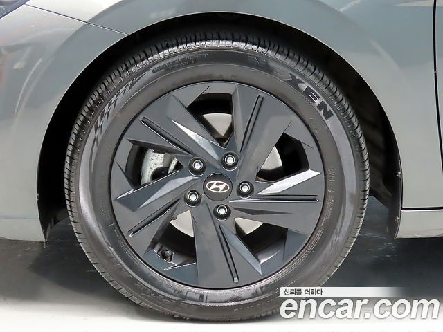 Hyundai AVANTE 2023 — photo 5
