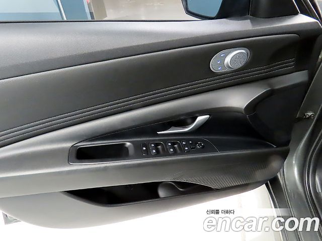 Hyundai AVANTE 2023 — photo 14