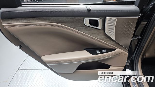 Kia K8 2022 — photo 15