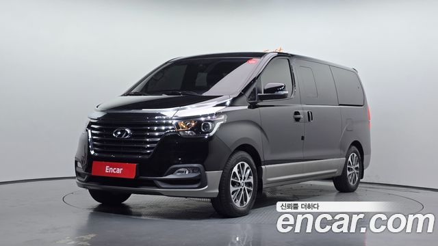 Hyundai Starex 2020 — photo 1