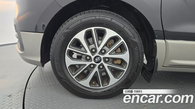 Hyundai Starex 2020 — photo 5