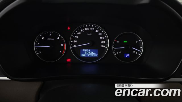 Hyundai Starex 2020 — photo 11