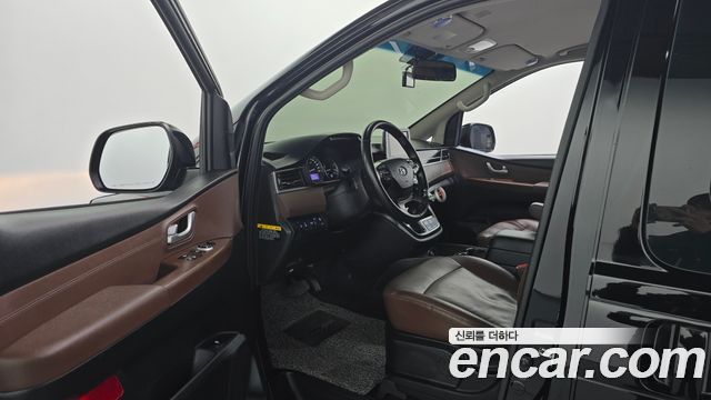 Hyundai Starex 2020 — photo 13