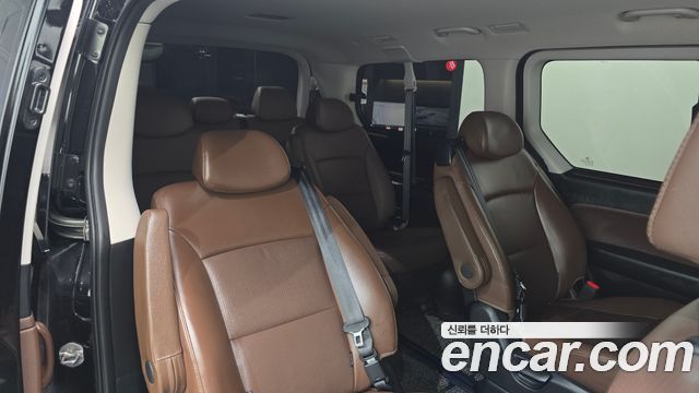 Hyundai Starex 2020 — photo 17