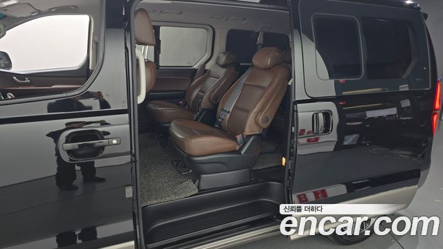 Hyundai Starex 2020 — photo 18