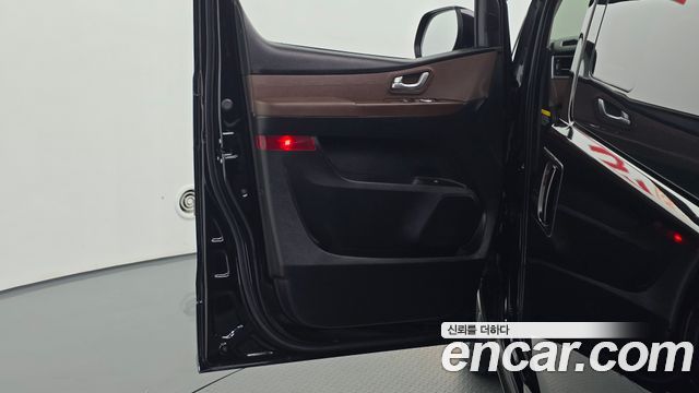 Hyundai Starex 2020 — photo 14