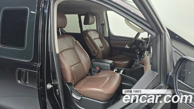 Hyundai Starex 2020 — photo 16