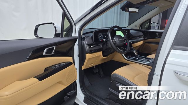 Kia Canival 2023 — photo 13