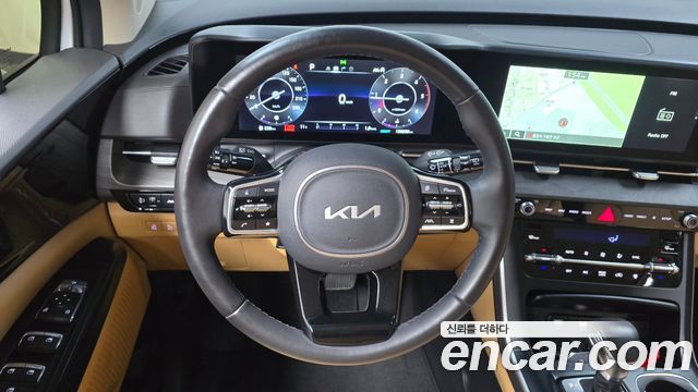 Kia Canival 2023 — photo 19