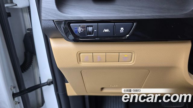 Kia Canival 2023 — photo 26