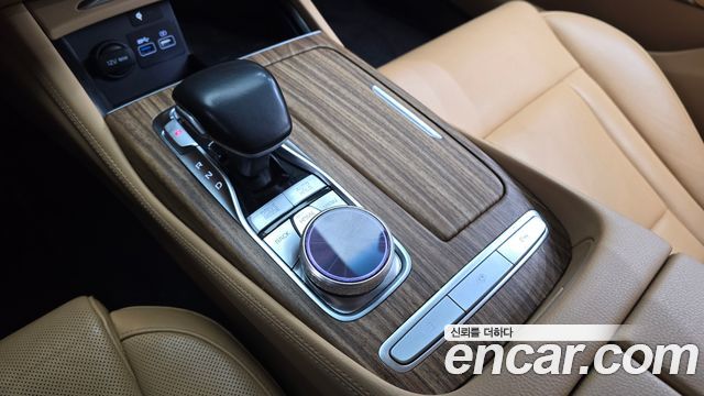 Kia K9 2022 — photo 9