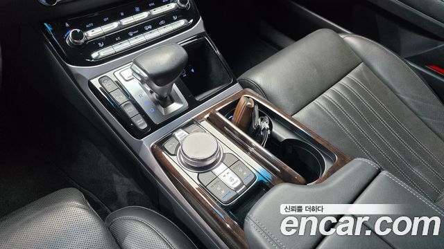 Genesis EQ900 2016 — photo 9