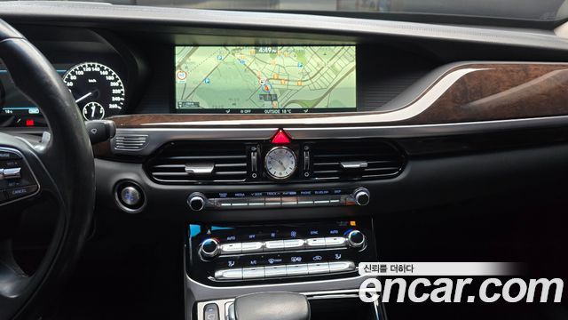 Genesis EQ900 2016 — photo 14
