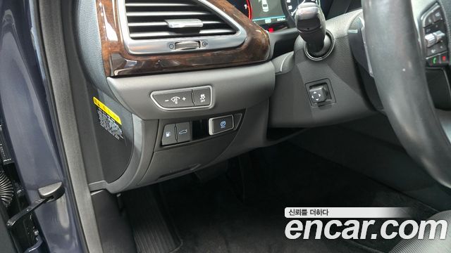 Genesis EQ900 2016 — photo 19