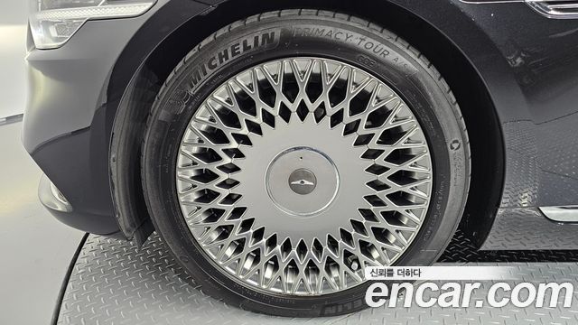 Genesis G90 2019 — photo 5