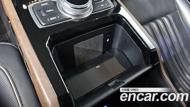 Genesis G90 2019 — photo 29