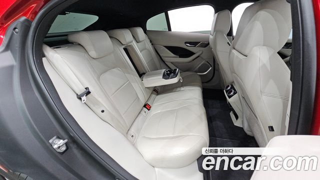 Jaguar I-PACE 2019 — photo 11