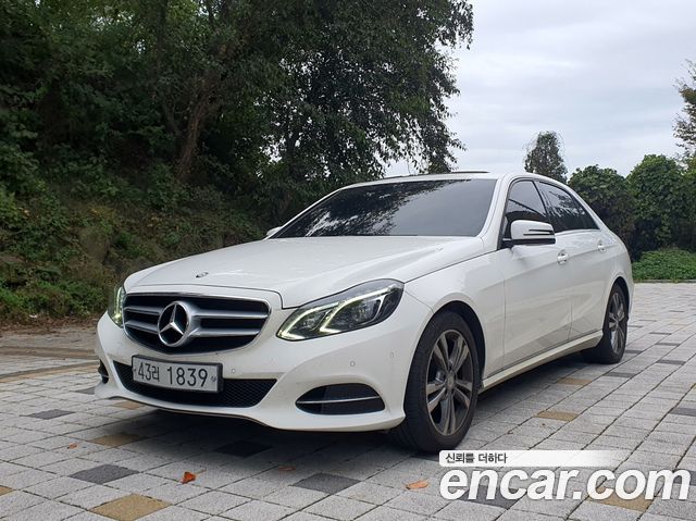 Mercedes-Benz E-Class 2014 — photo 1