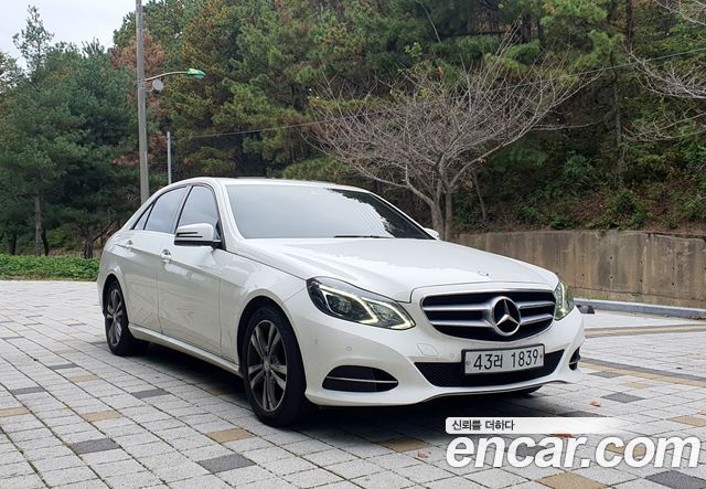 Mercedes-Benz E-Class 2014 — photo 4