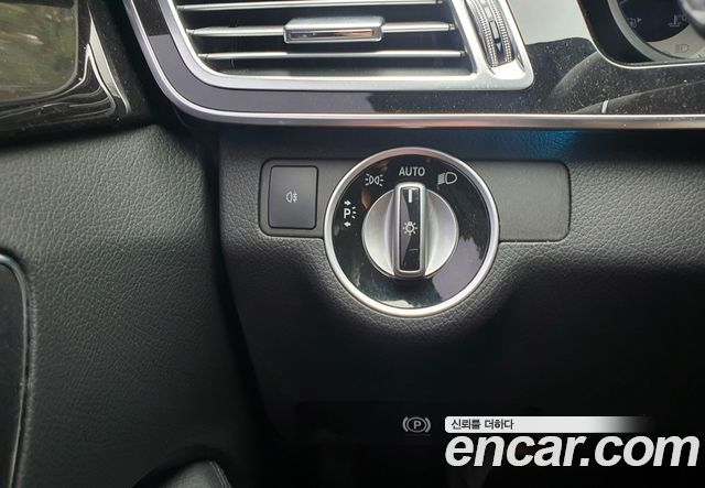 Mercedes-Benz E-Class 2014 — photo 16
