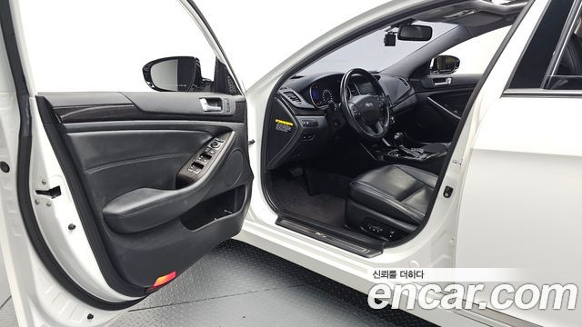 Kia K7 2013 — photo 10