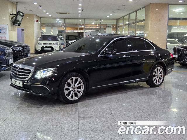 Mercedes-Benz E-Class 2020 — photo 1
