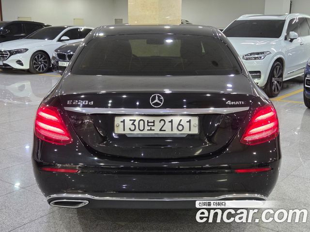 Mercedes-Benz E-Class 2020 — photo 4
