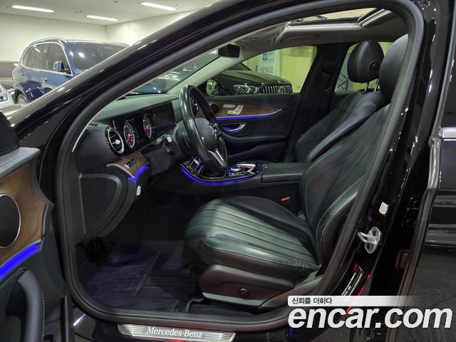 Mercedes-Benz E-Class 2020 — photo 6