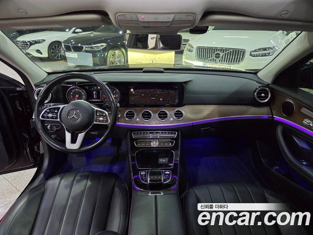 Mercedes-Benz E-Class 2020 — photo 8