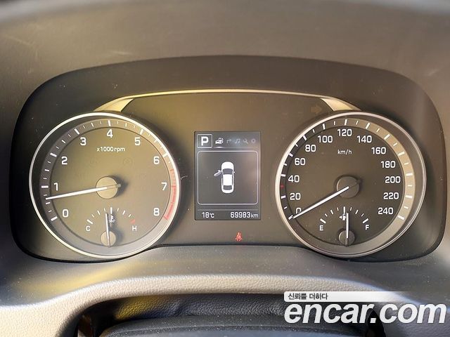 Hyundai AVANTE 2018 — photo 6