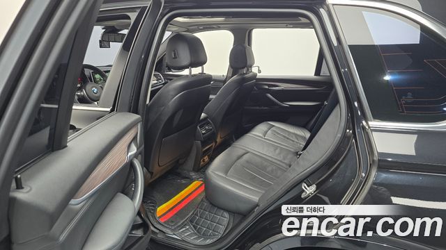 BMW X5 2016 — photo 11