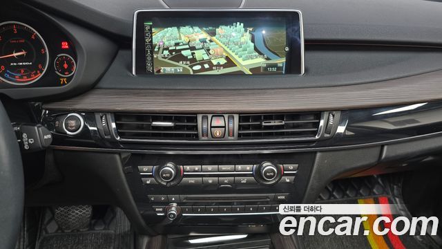 BMW X5 2016 — photo 13