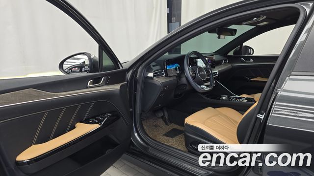 Kia K5 2022 — photo 10