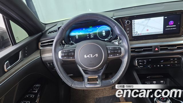 Kia K5 2022 — photo 13