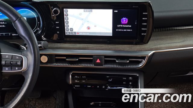 Kia K5 2022 — photo 14