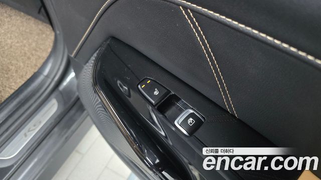 Kia K5 2022 — photo 18