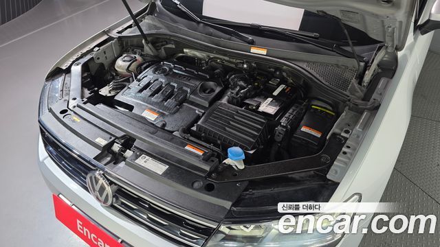 Volkswagen Tiguan 2018 — photo 6