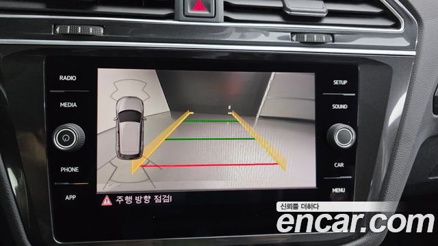 Volkswagen Tiguan 2018 — photo 15