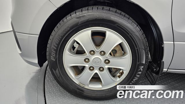 Hyundai Starex 2019 — photo 5