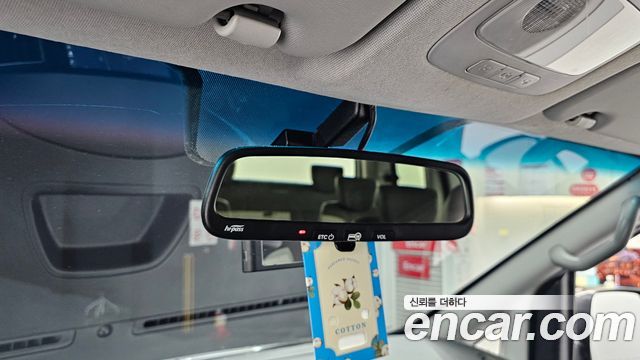 Hyundai Starex 2019 — photo 17