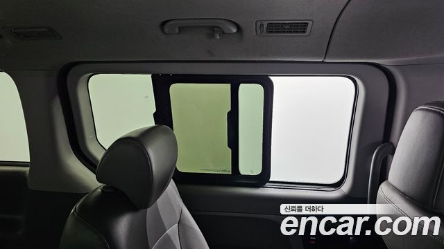 Hyundai Starex 2019 — photo 19