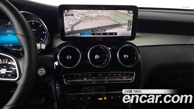 Mercedes-Benz GLC-Class 2021 — photo 18